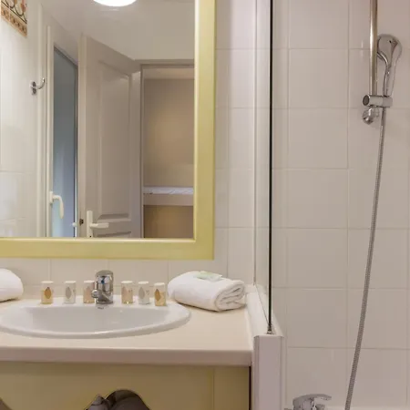 Pierre & Les Rives De Cannes Vakantiepark 3*