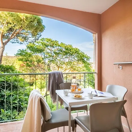 Vakantiepark Pierre & Les Rives De Cannes 3*