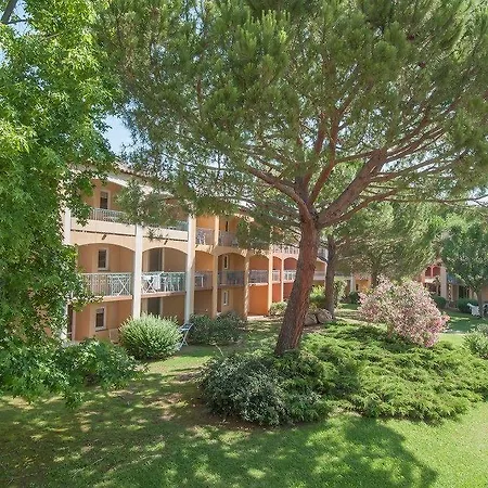 Holiday park Pierre & Les Rives De Cannes 3*