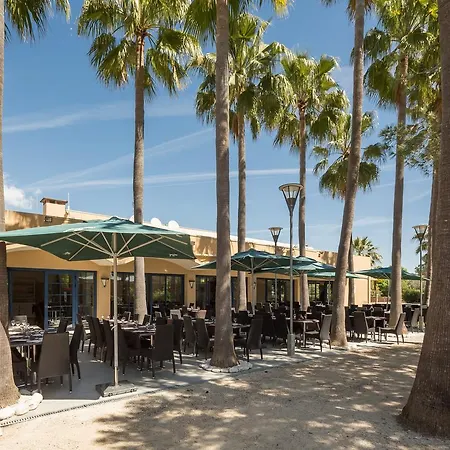 Pierre & Les Rives De Cannes Holiday park