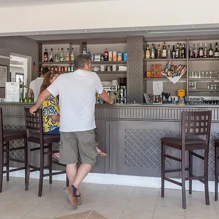 Pierre & Les Rives De Cannes Holiday park