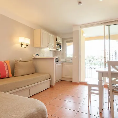Holiday park Pierre & Les Rives De Cannes 3*